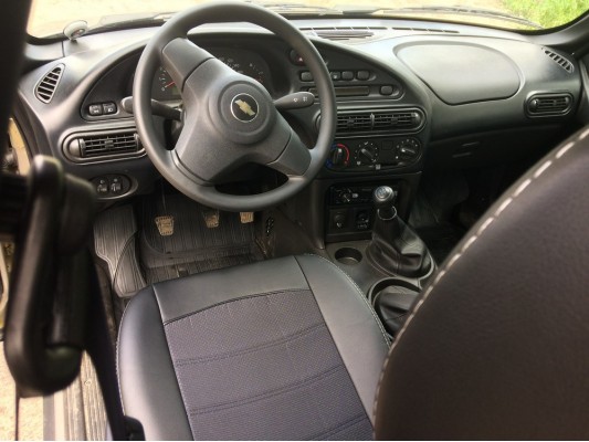 Авточехлы на Chevrolet Niva