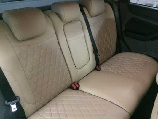 Авточехлы на Ford Focus 2