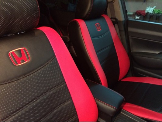 Авточехлы на Honda Civic 8 4D