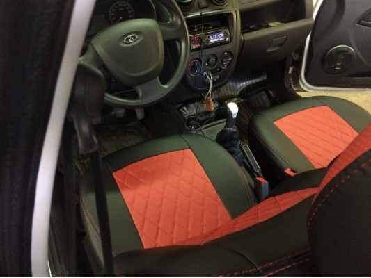 Авточехлы на Lada Granta